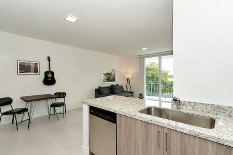 Cool Tunes Apartment in Coral Gables