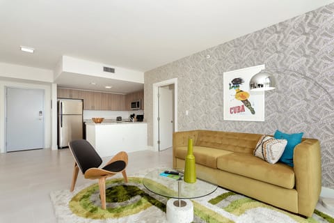 Lime Surf Apartment in Coral Gables