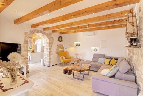 Life in Turquoise Apartment in Dubrovnik-Neretva County