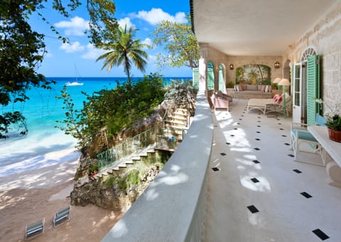 Turquoise Bay Apartment in Saint James