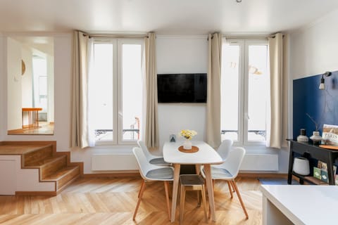 Take Me To La Discoteque Apartment in Paris