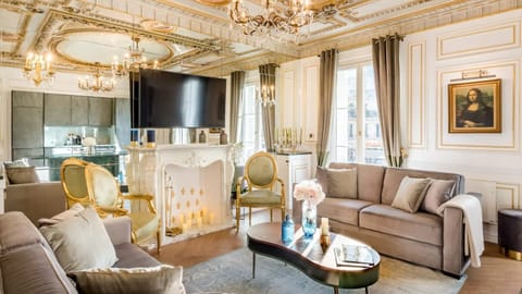 Parisian Pot of Gold Apartment in Paris