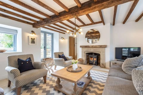 Repeating Patterns Apartment in Cotswold District