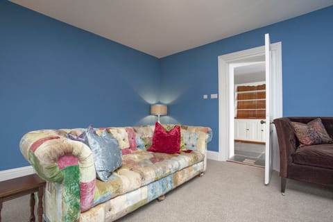 Kernow Ow Thre Apartment in England