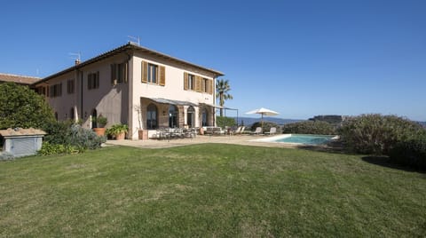 The Fortune Teller Villa in Tuscany