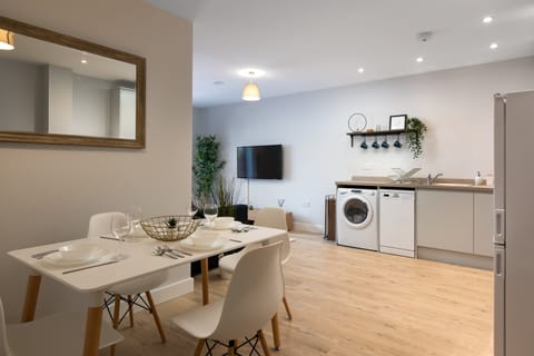 The Willows Apartment in Reading