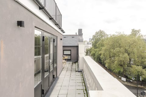 Up Above Belgravia Apartment in City of Westminster