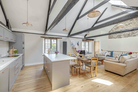 Harbour Breeze Apartment in Salcombe