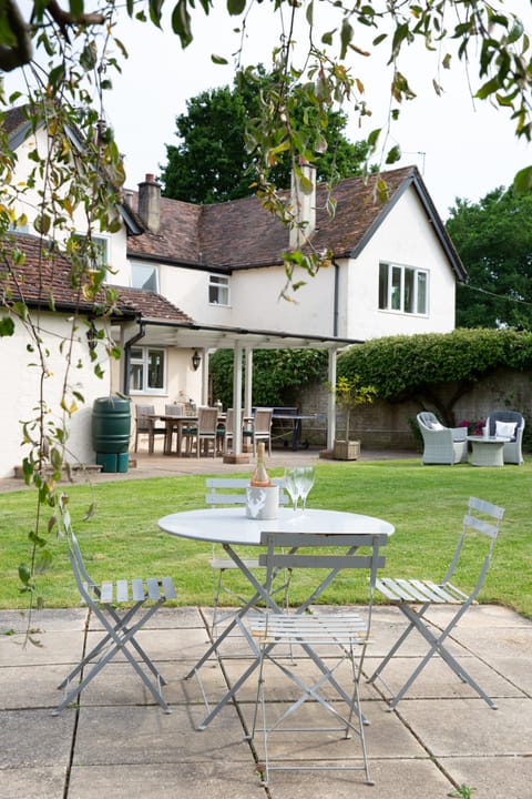 Pink Palace Apartment in Chichester District