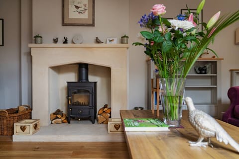 The Robins & The Roses Cabin in Stow-on-the-Wold