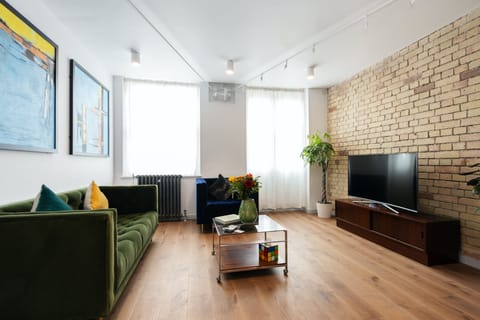 Warehouse Project Apartment in London Borough of Hackney