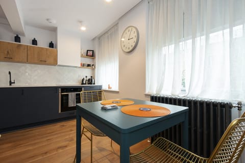 Shoreditch Stripes Apartment in London Borough of Hackney