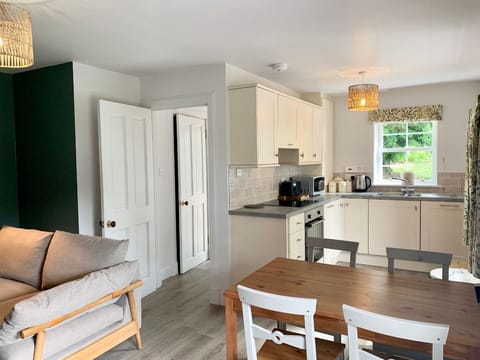 Shepherd's Watch Apartment in England