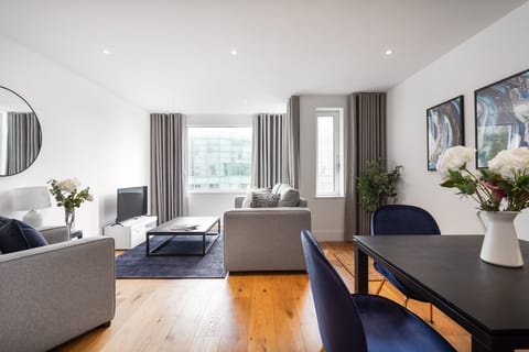 Slice of Life Apartment in London Borough of Camden