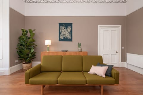 Scottish Fiction Apartment in Edinburgh