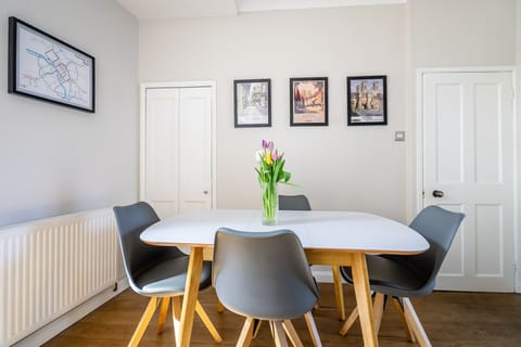 Blue Baskets Apartment in York