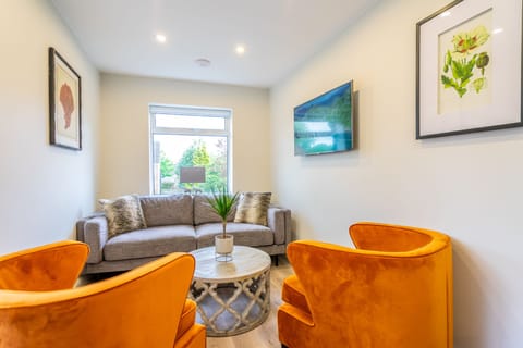 A Baker's Dozen Apartment in York