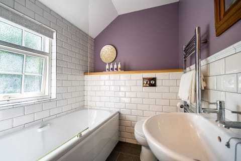 Symphony of Lavender Apartment in York