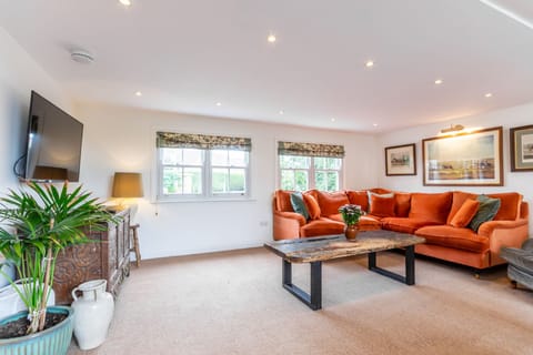 Orange Fizz Apartment in Borough of Harrogate