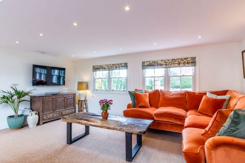 Orange Fizz Apartment in Borough of Harrogate