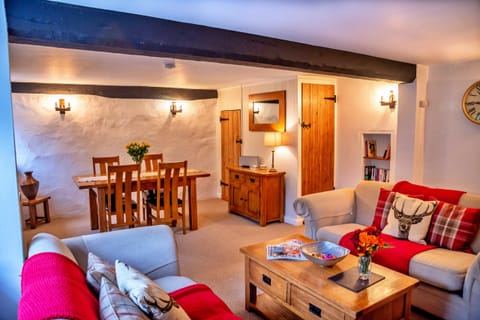 Honeycomb Hill Apartment in Minehead