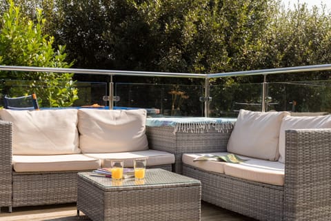 Salt Lodge Apartment in Saint Columb Major