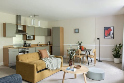 Cider & Cardamom Apartment in Bristol