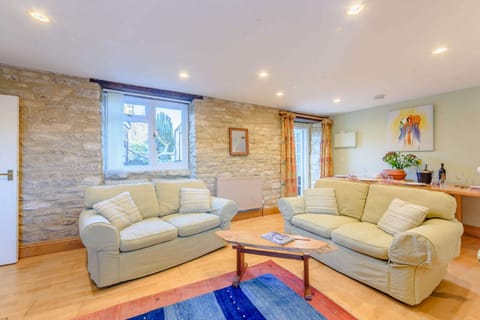 Honeycomb Crunch Apartment in Stow-on-the-Wold