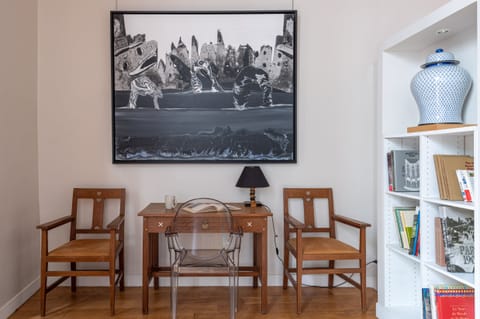 Cream Hydrangea Apartment in Paris