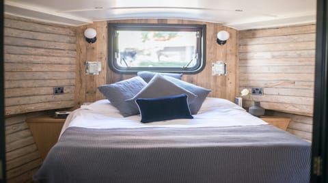 The Merchant Houseboat Docked boat in City of Westminster