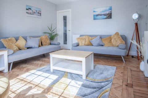 Saxophone Solo Apartment in Wales