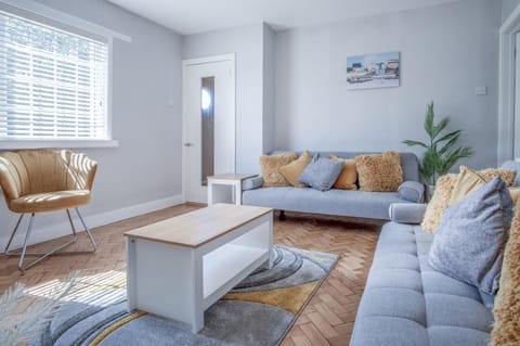 Saxophone Solo Apartment in Wales