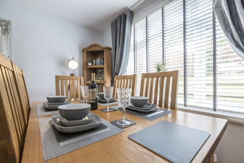 The Call of the Tides Apartment in Wales