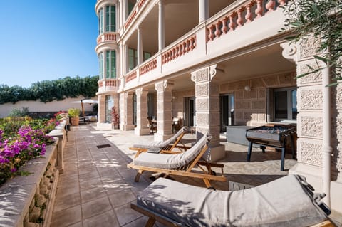 Escape from Elba Apartment in Antibes