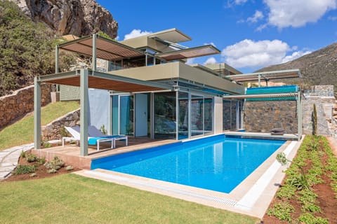 Ionian Blue Apartment in Crete