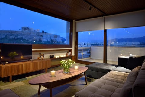 Under The Eye of The Parthenon Apartment in Athens