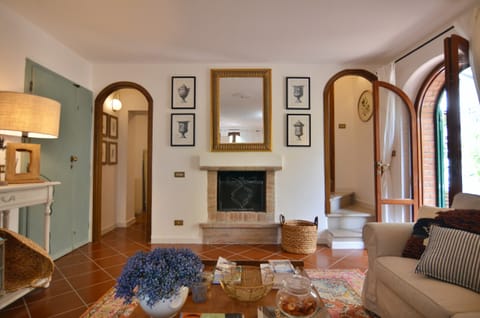 Spinning Around the Sun Villa in Emilia-Romagna