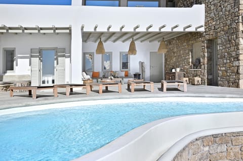 I See The Sea Apartment in Mykonos, Mikonos 846 00, Greece