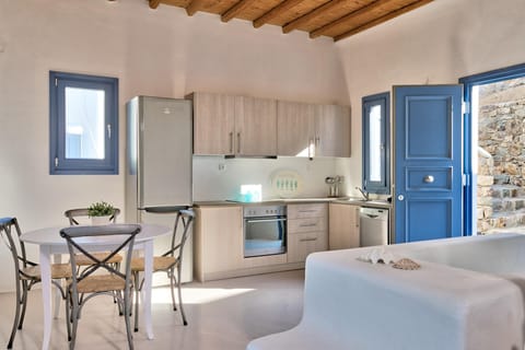 Laurel Wreath Apartment in Mykonos, Mikonos 846 00, Greece