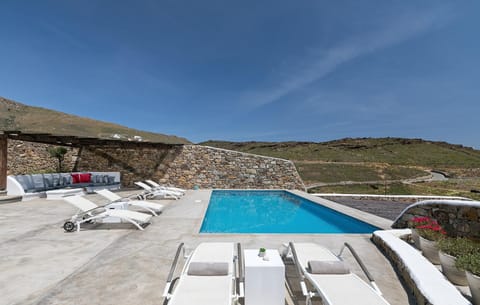 Turquoise Tranquility Apartment in Mykonos, Mikonos 846 00, Greece