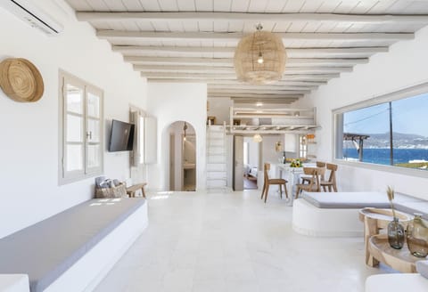 Sapphire Sea Apartment in Mykonos, Mikonos 846 00, Greece