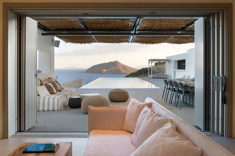 Sense of Peace Apartment in Paros, Greece