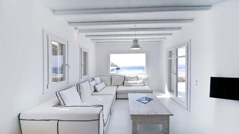 Peace & Purity Apartment in Mykonos, Mikonos 846 00, Greece