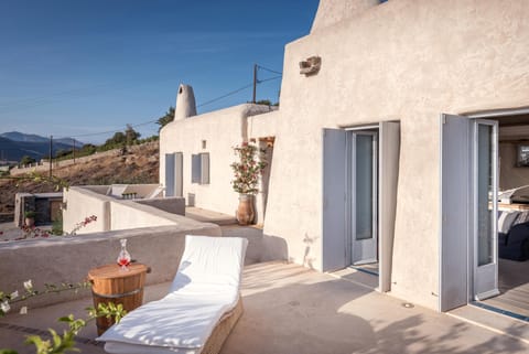 Casa Caique Apartment in Paros, Greece