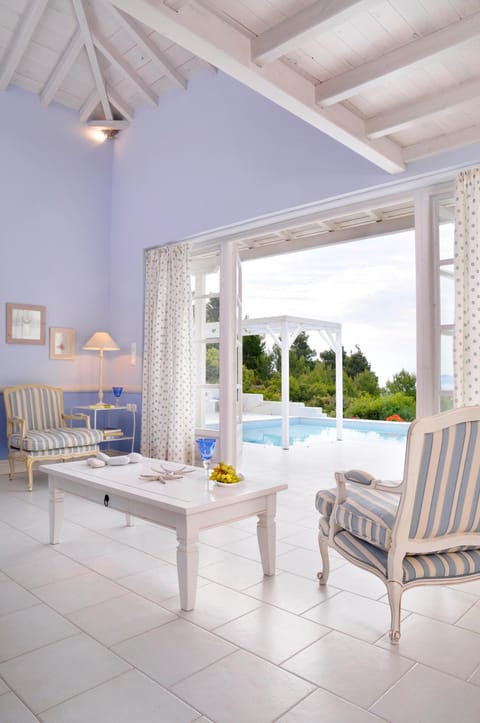 Vines On The Veranda Apartment in Sporades, Greece