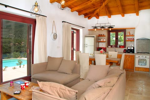 Roses Are Red Apartment in Lefkada, Lefkada Municipality, Greece