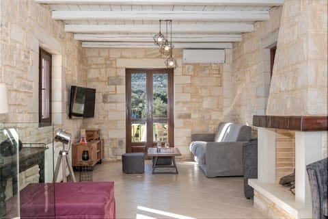 The Mountain's Secret Apartment in Crete