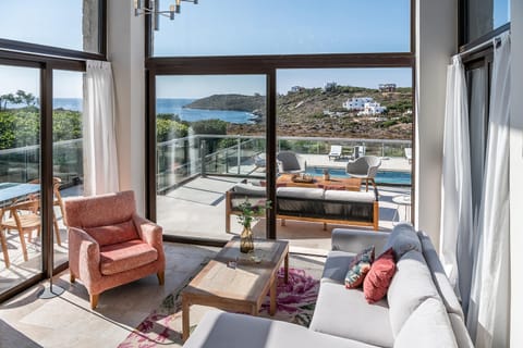 Coastline Calm Apartment in Crete