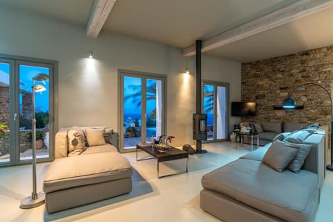 Dappled Palms Apartment in Mykonos, Mikonos 846 00, Greece