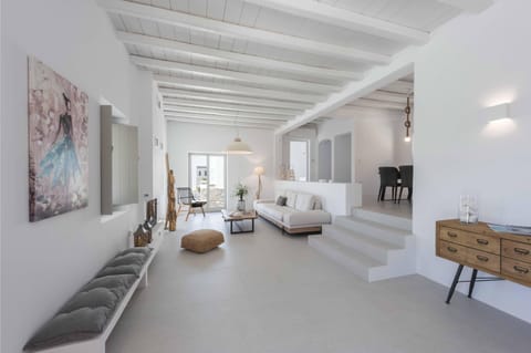 Sculpted Shore Apartment in Paros, Greece